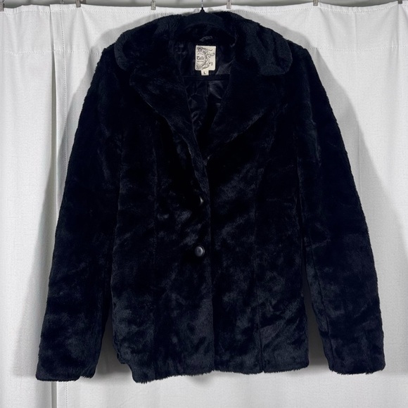 Tulle Other - Black Y2K Faux Fur Jacket by Tulle